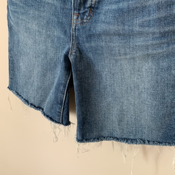 Madewell High Rise Mid Length Denim Shorts in Erwin Wash size 25 - Picture 6 of 11